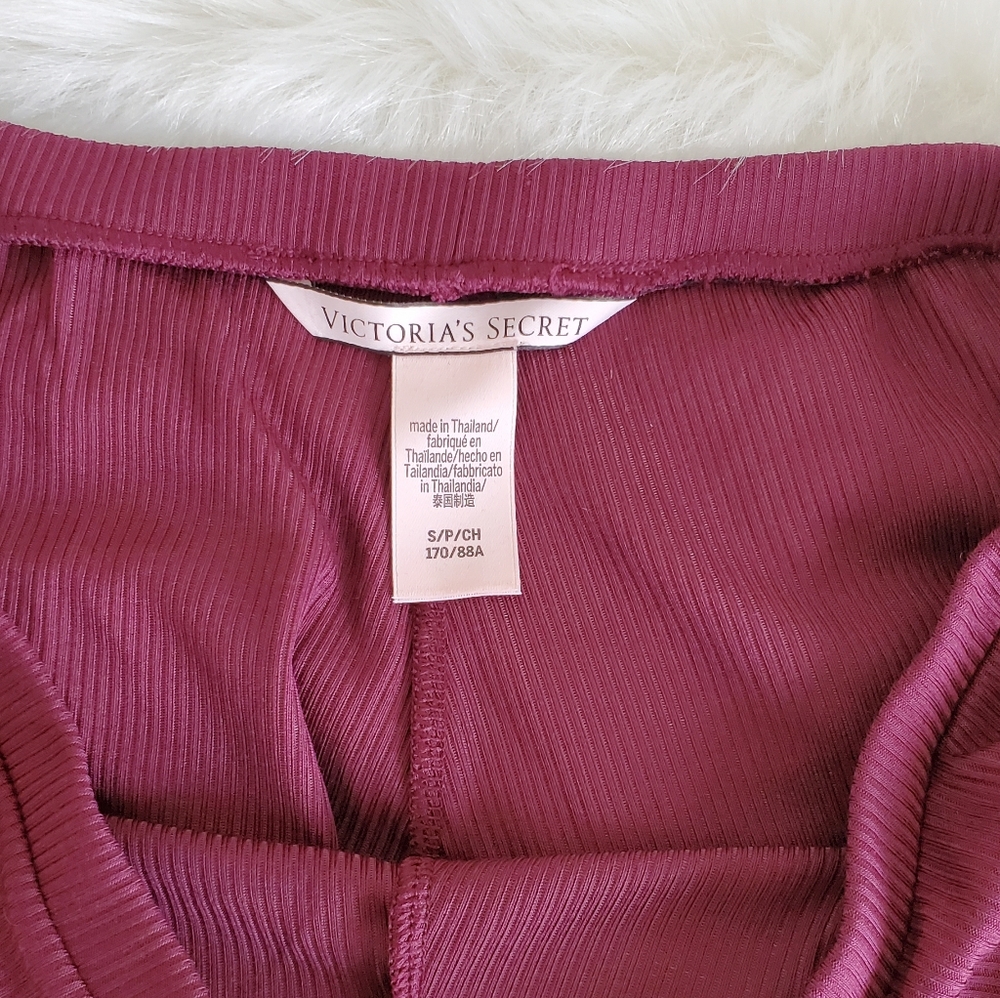VICTORIA'S SECRET SHORT SLEEP SIZE S💕 - Picture 7 of 9